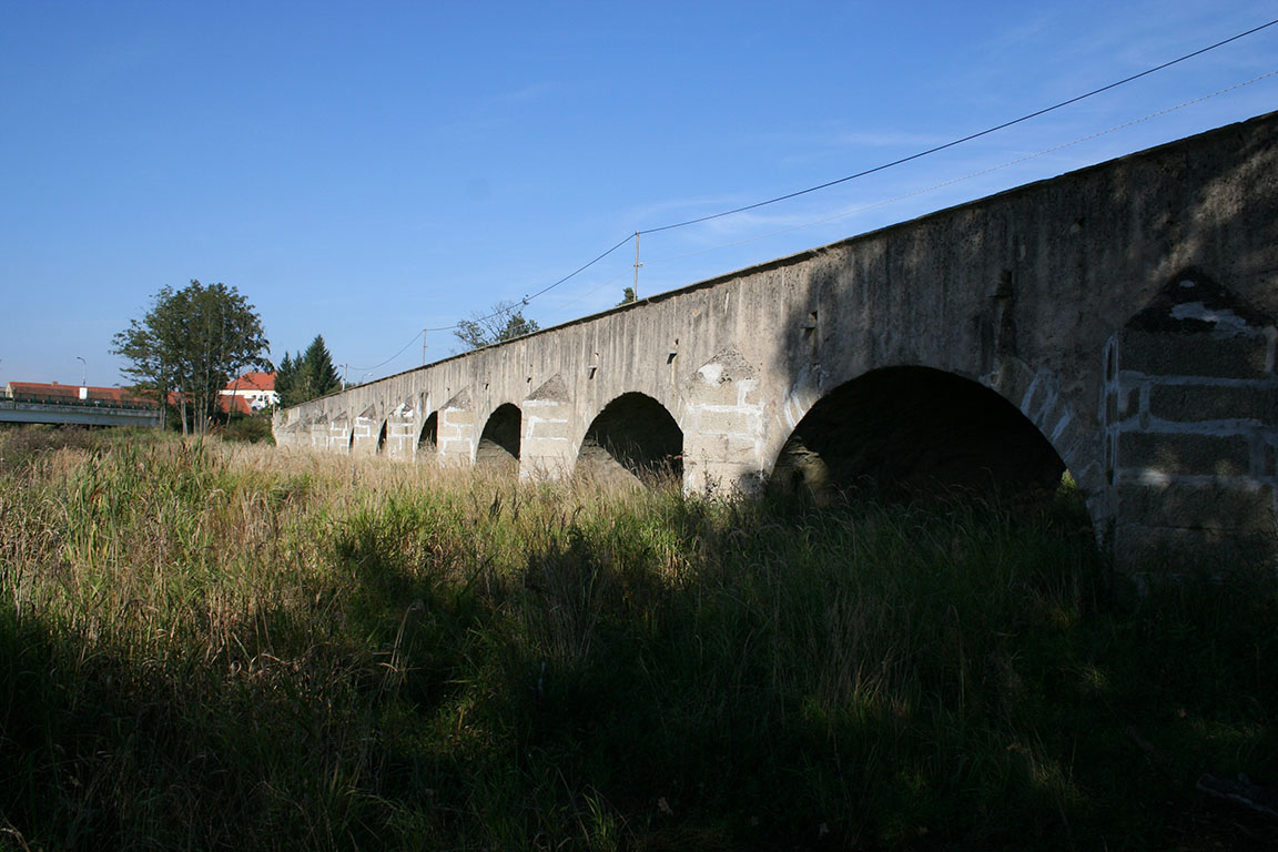 Schwarzenbergský most přes Lužnici
